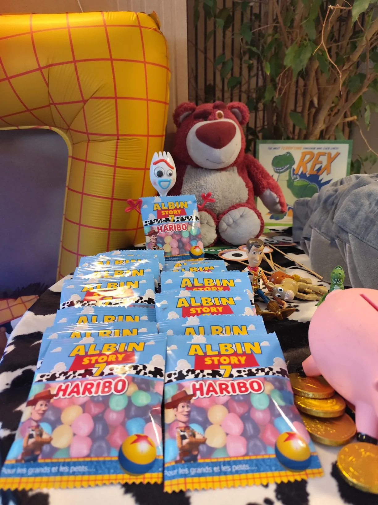 Sachets de bonbons personnalisés et peluche Lotso